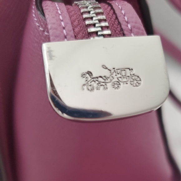COACH 3 fer purple blush like new beautiful Coach purse, wallet, and wristlet - Picture 9 of 14